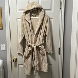 Summer & Rose Super Soft Hooded Bathrobe Size L/XL